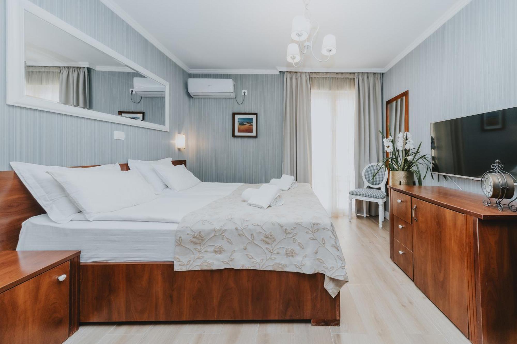 Mali Hotel Porat Budva Exterior photo